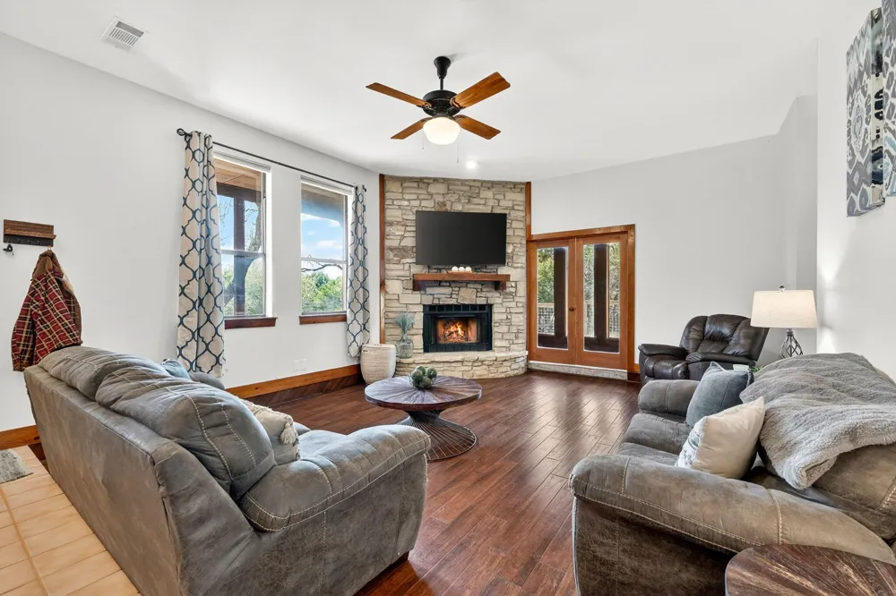 22706 Rocking A Trail Spicewood, TX 78669