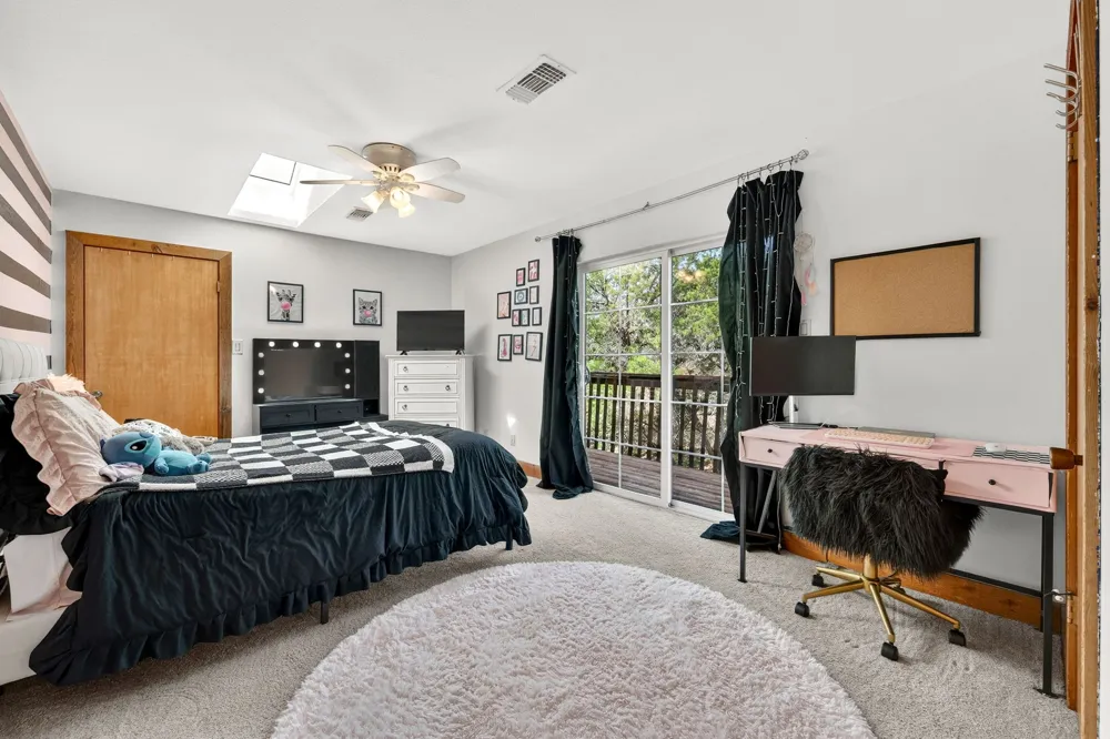 22706 Rocking A Trail Spicewood, TX 78669