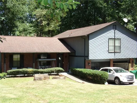 5792 Windermere Court