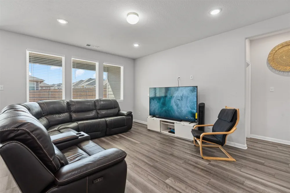 17717 Zinfandel Drive Pflugerville, TX 78660