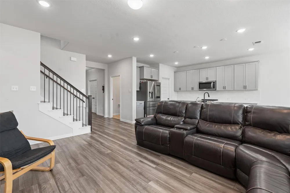 17717 Zinfandel Drive Pflugerville, TX 78660