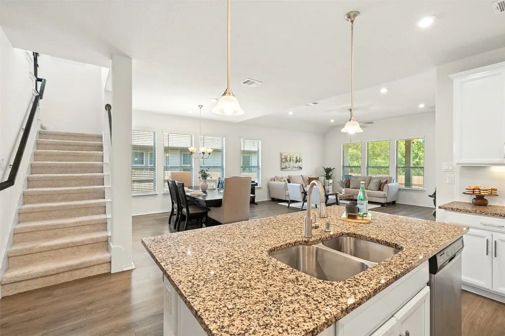 211 Brookside Street Hutto, TX 78634