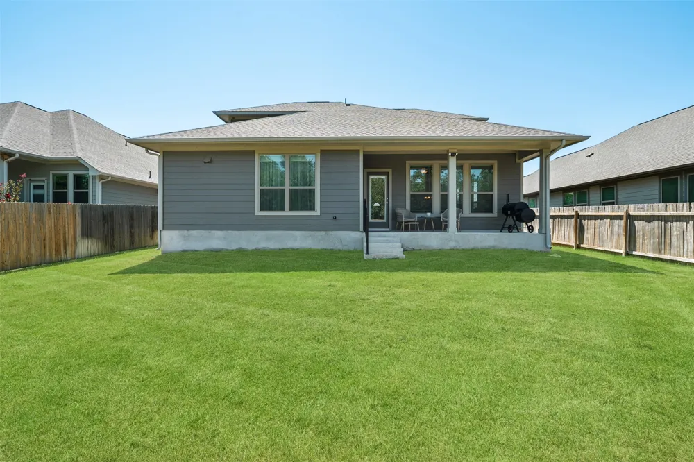 211 Brookside Street Hutto, TX 78634