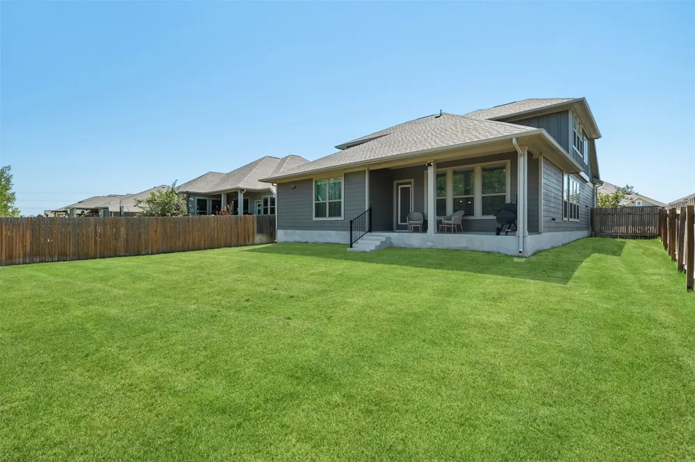 211 Brookside Street Hutto, TX 78634