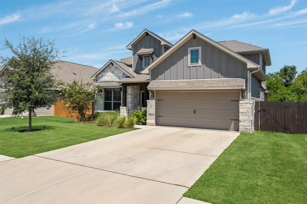 211 Brookside Street Hutto, TX 78634