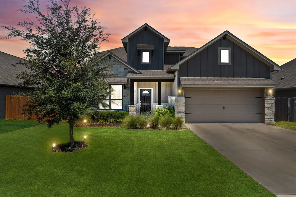 211 Brookside Street Hutto, TX 78634