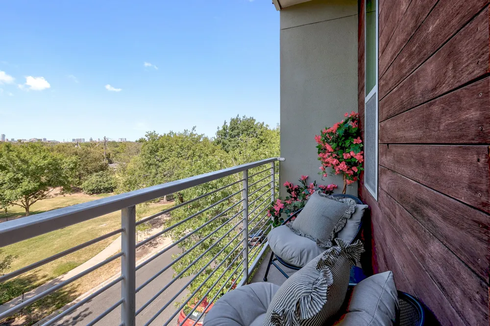 1320 Robert Browning Street #308 Austin, TX 78723