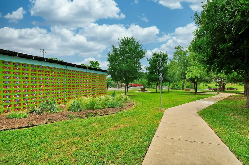 1320 Robert Browning Street #308 Austin, TX 78723
