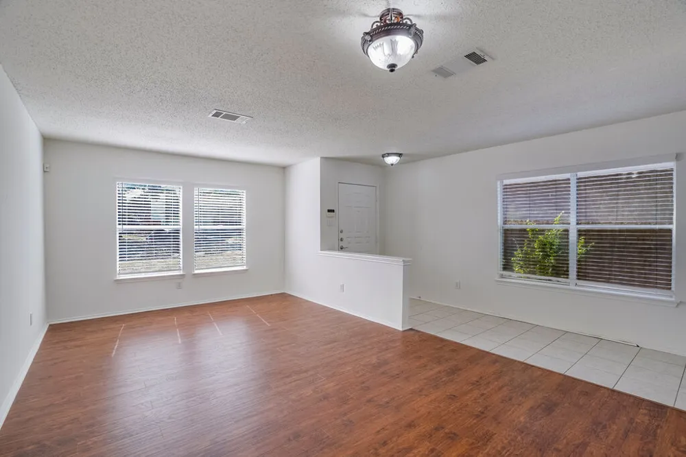 2602 Stapleford Drive Cedar Park, TX 78613