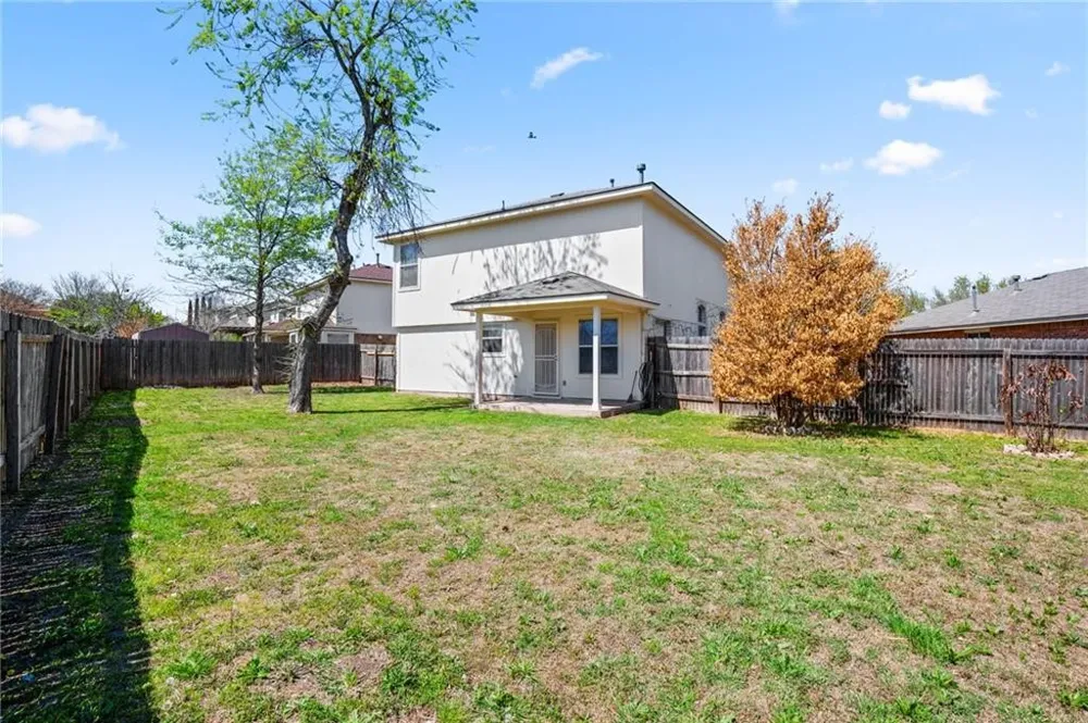 1825 Golden Sunrise Lane Pflugerville, TX 78660