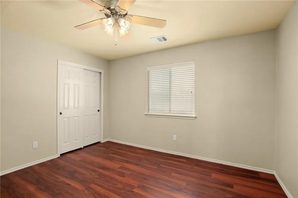 1825 Golden Sunrise Lane Pflugerville, TX 78660