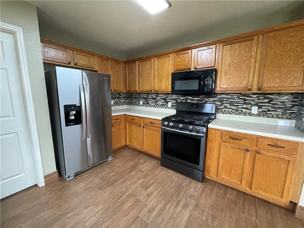 1825 Golden Sunrise Lane Pflugerville, TX 78660