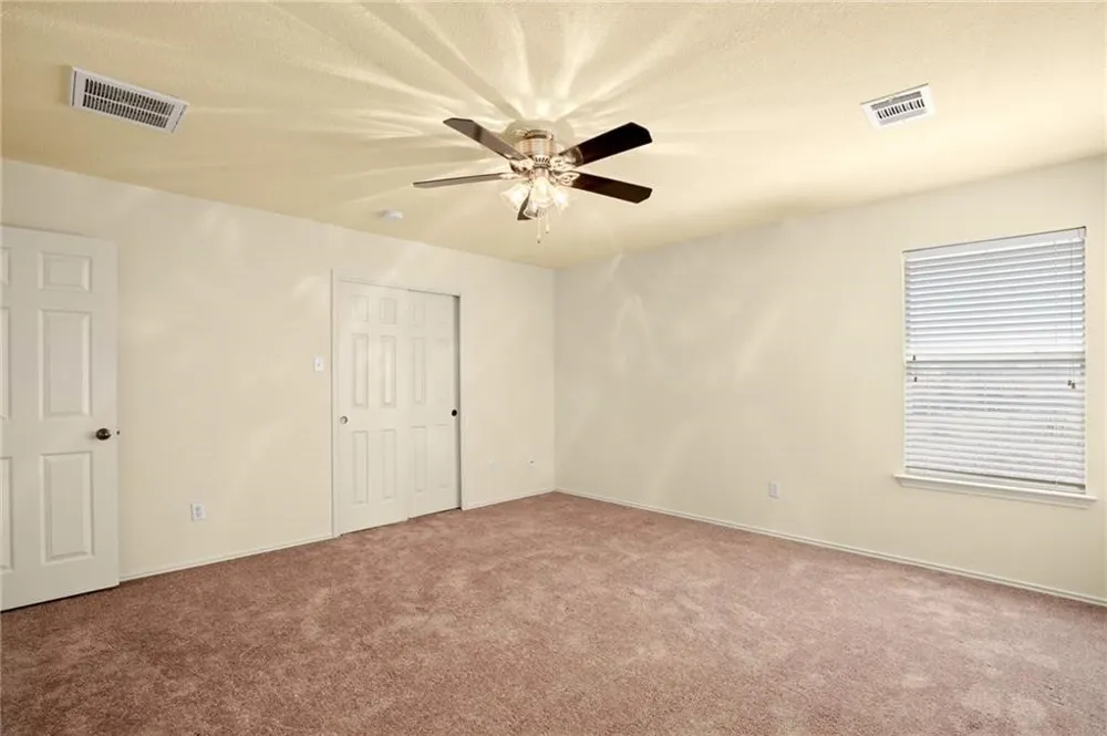 1825 Golden Sunrise Lane Pflugerville, TX 78660