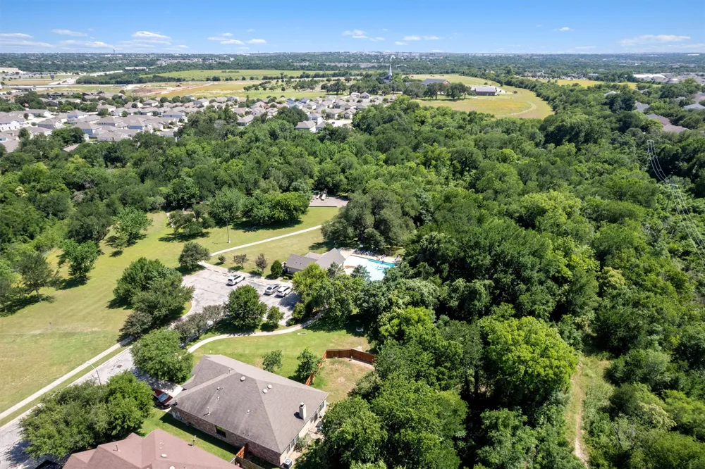 1049 Regency Lane Round Rock, TX 78665