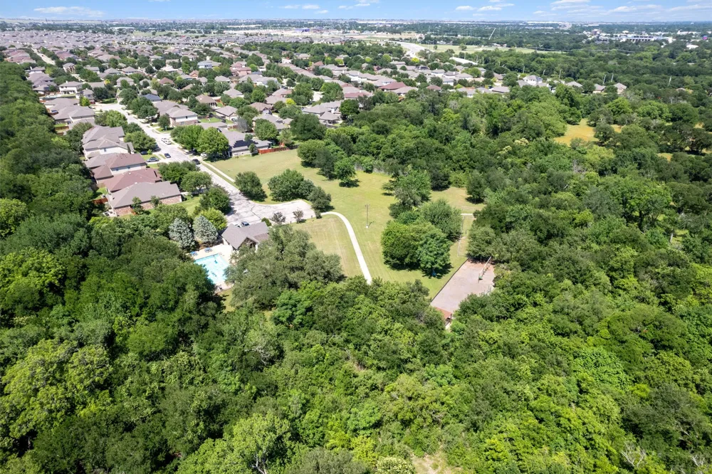 1049 Regency Lane Round Rock, TX 78665