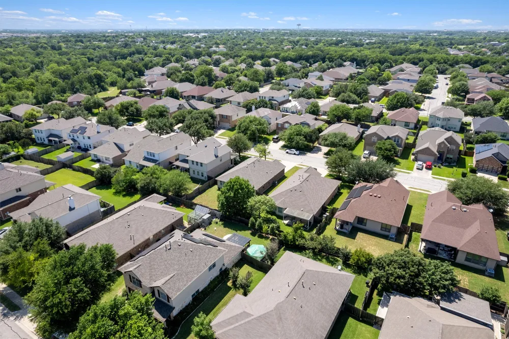 1049 Regency Lane Round Rock, TX 78665