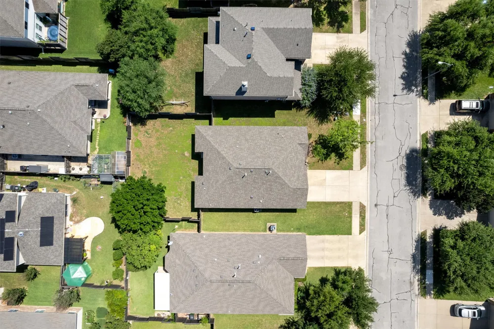 1049 Regency Lane Round Rock, TX 78665