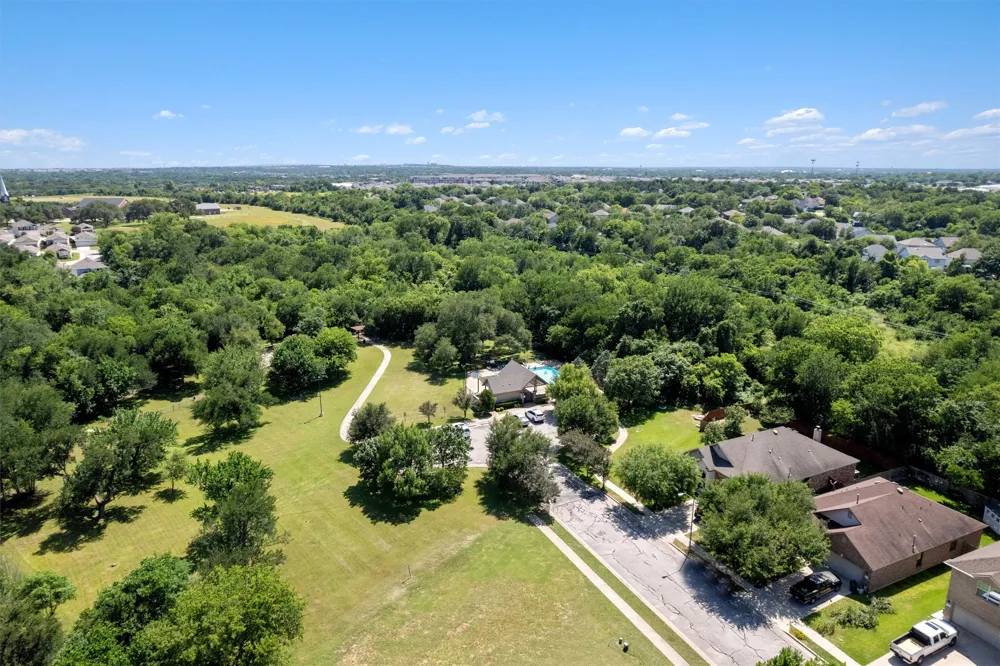 1049 Regency Lane Round Rock, TX 78665