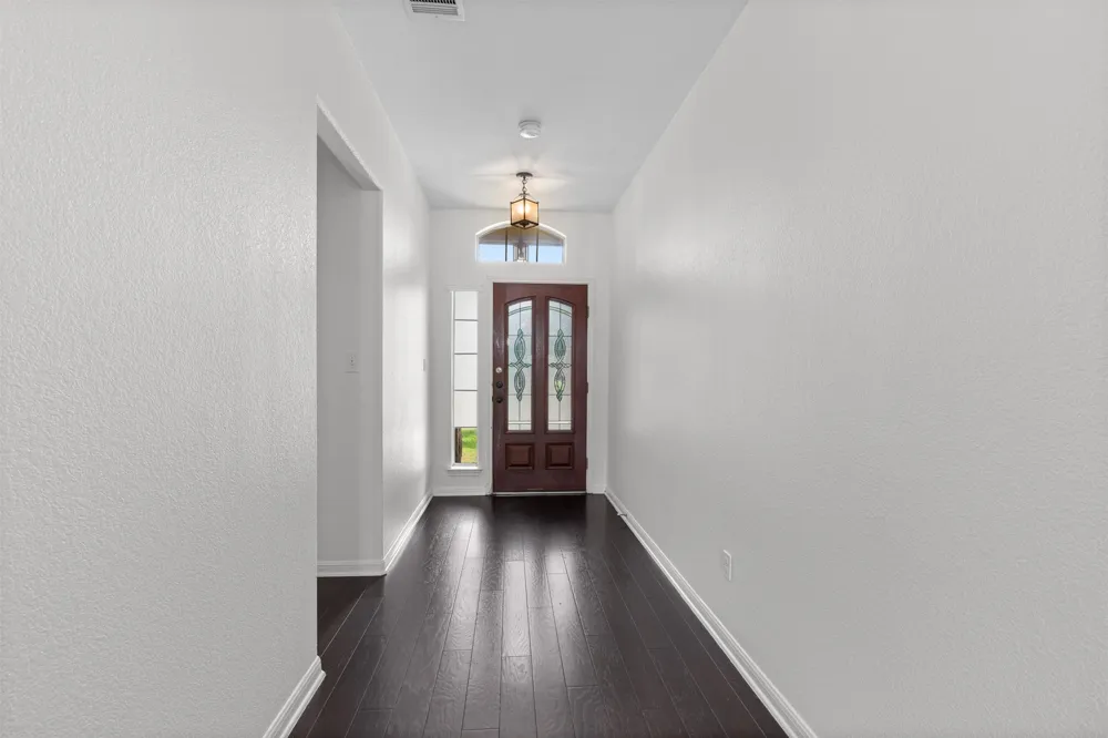 1049 Regency Lane Round Rock, TX 78665