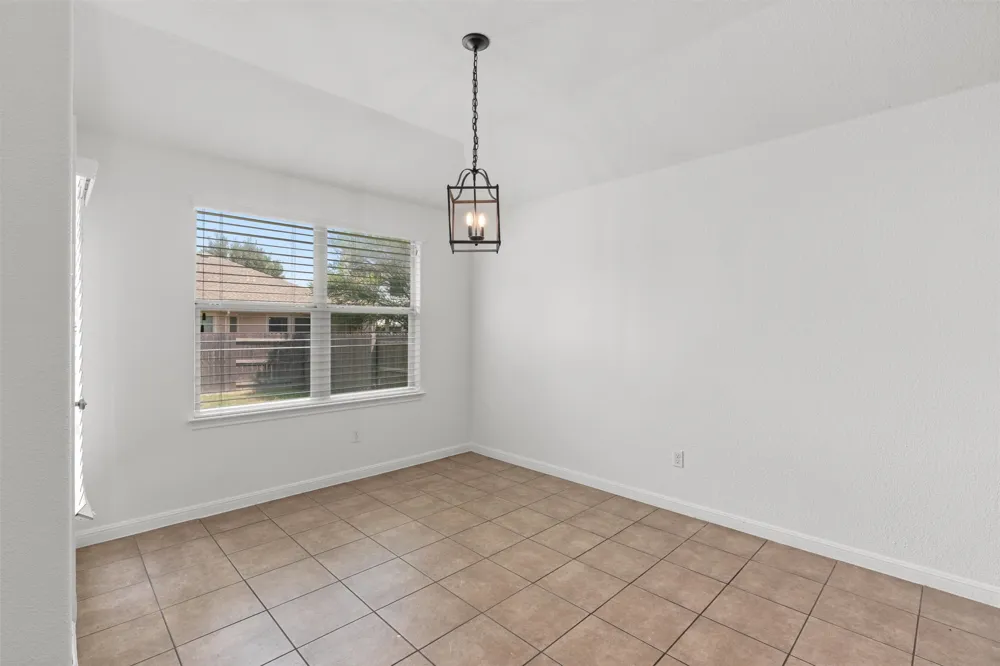 1049 Regency Lane Round Rock, TX 78665