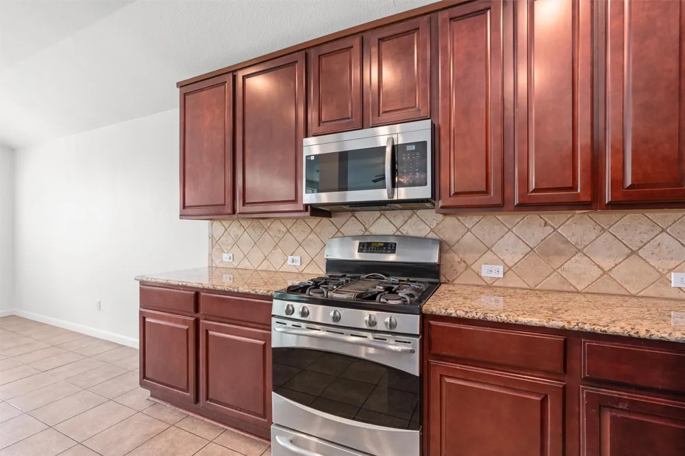 1049 Regency Lane Round Rock, TX 78665