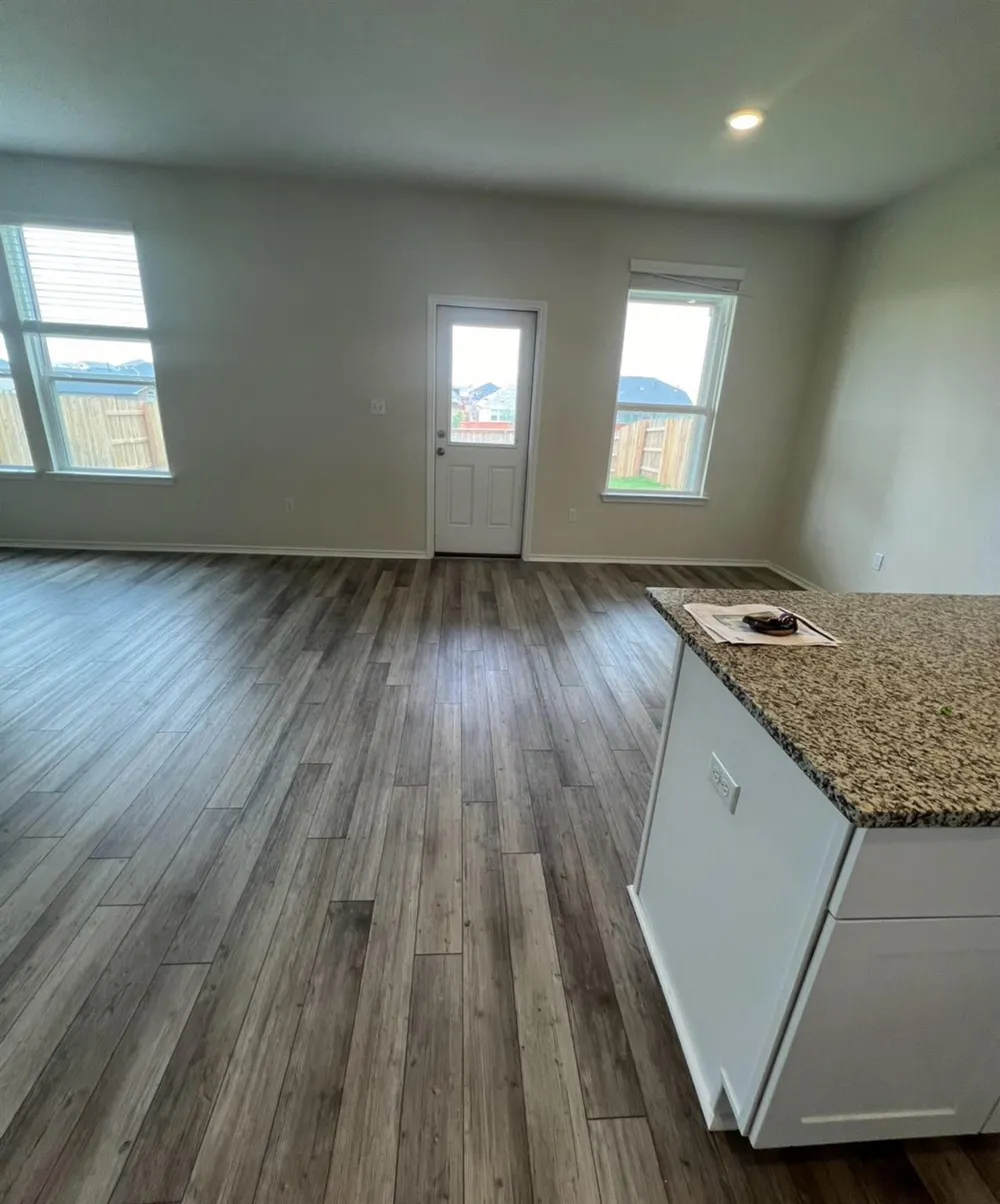 499 Tree Nut Loop Buda, TX 78610