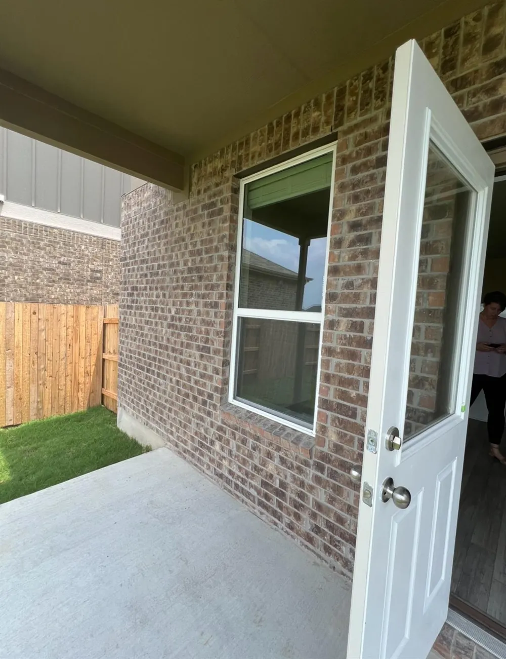 499 Tree Nut Loop Buda, TX 78610