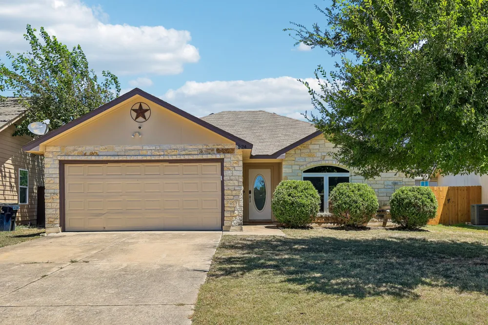 224 Copper Lane Jarrell, TX 76537