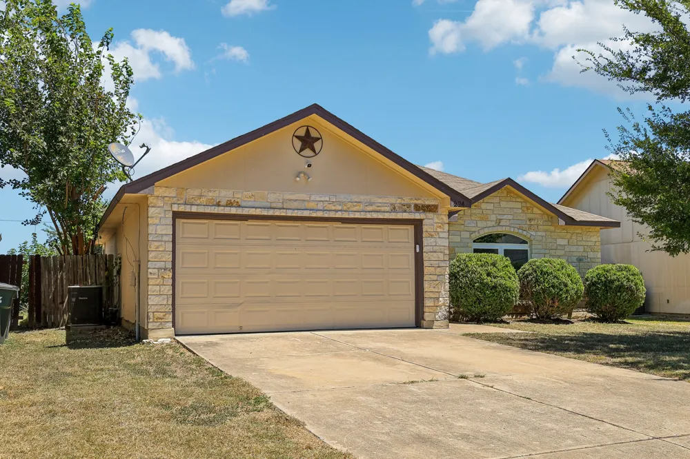 224 Copper Lane Jarrell, TX 76537