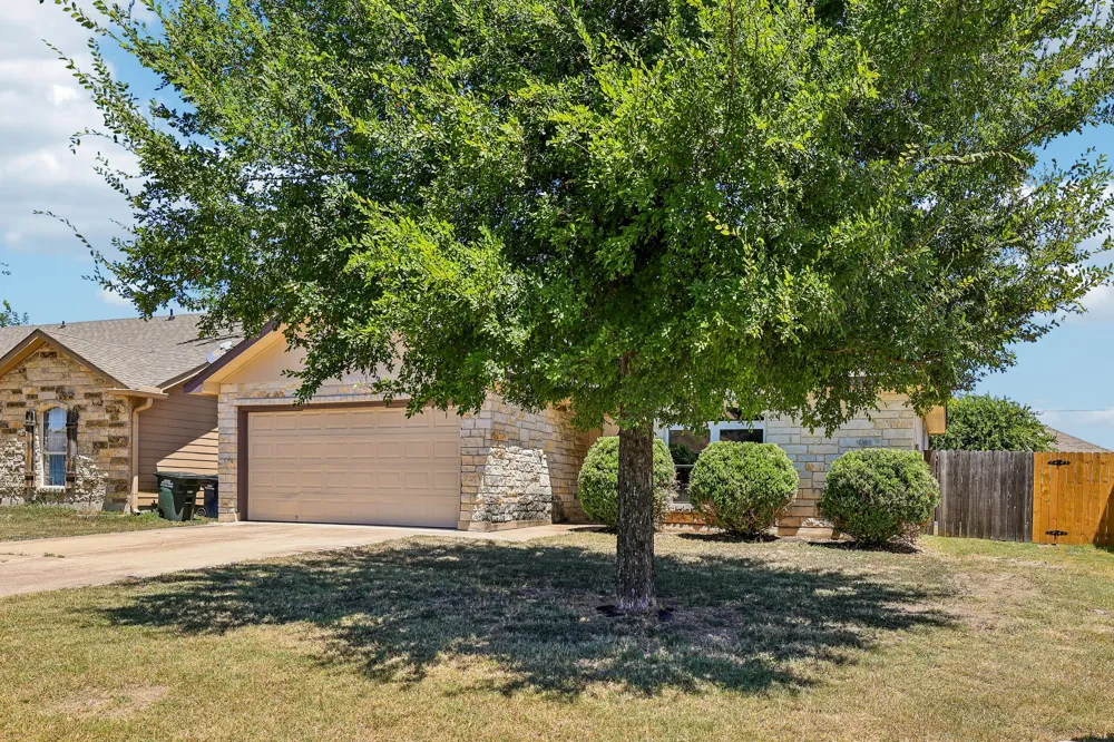 224 Copper Lane Jarrell, TX 76537