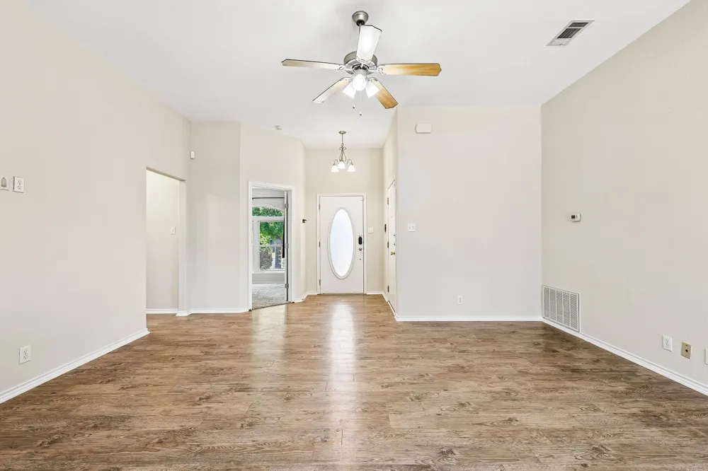 224 Copper Lane Jarrell, TX 76537
