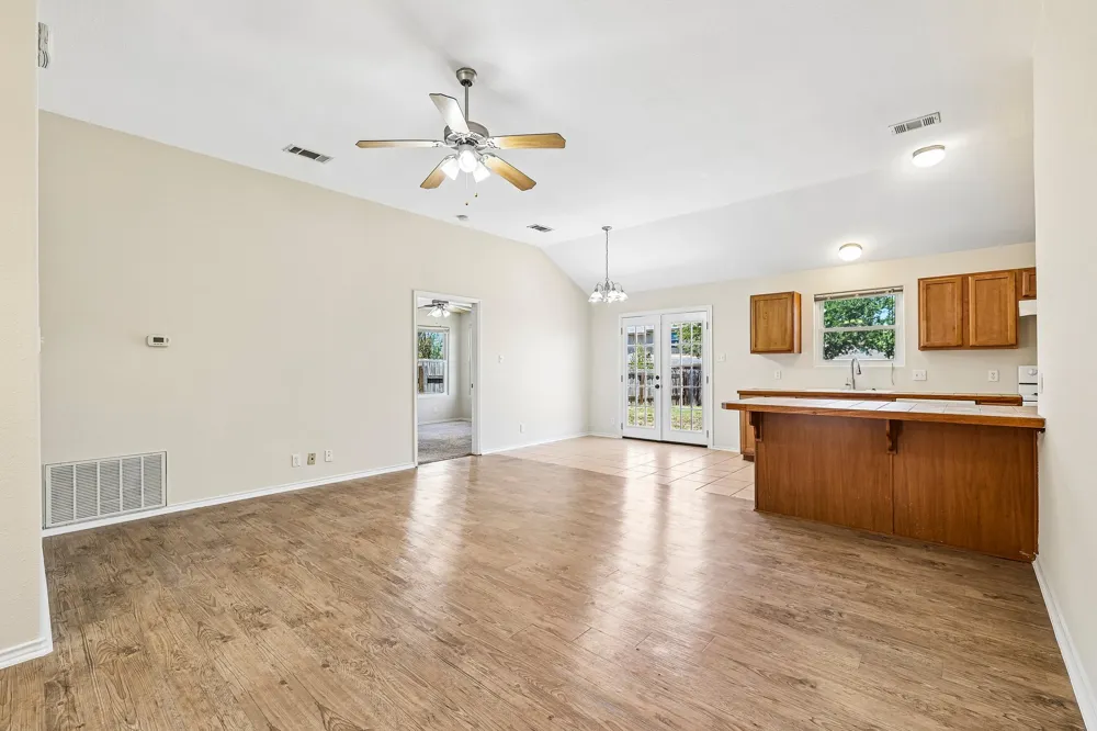 224 Copper Lane Jarrell, TX 76537