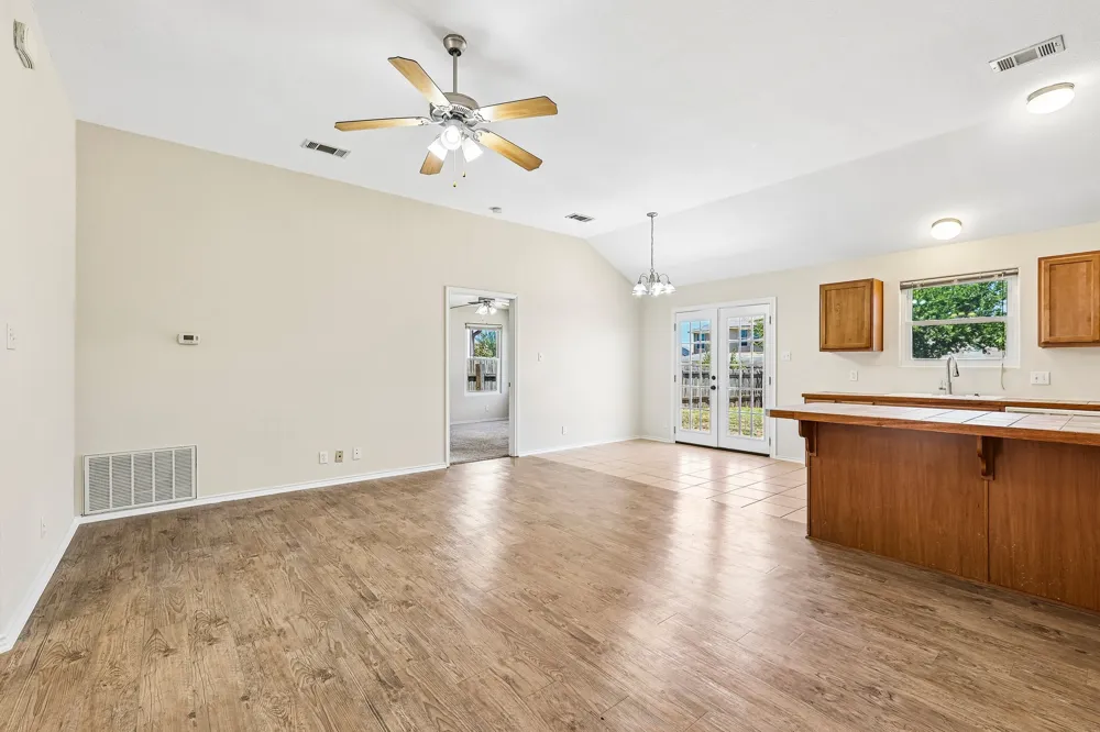 224 Copper Lane Jarrell, TX 76537