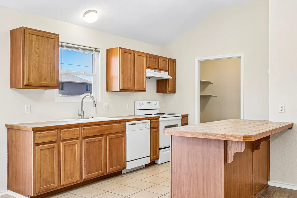 224 Copper Lane Jarrell, TX 76537