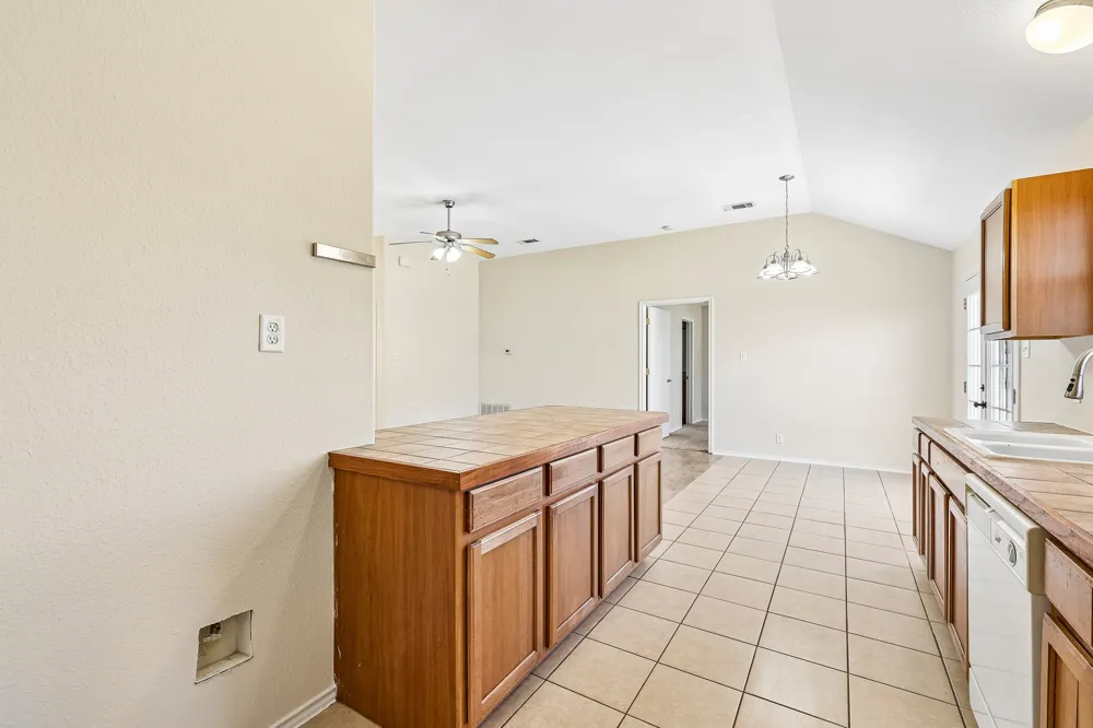 224 Copper Lane Jarrell, TX 76537