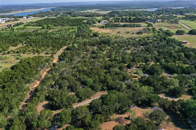 401 Exeter Road Spicewood, TX 78669