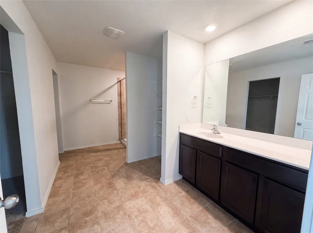 233 Atwood Loop Jarrell, TX 76537
