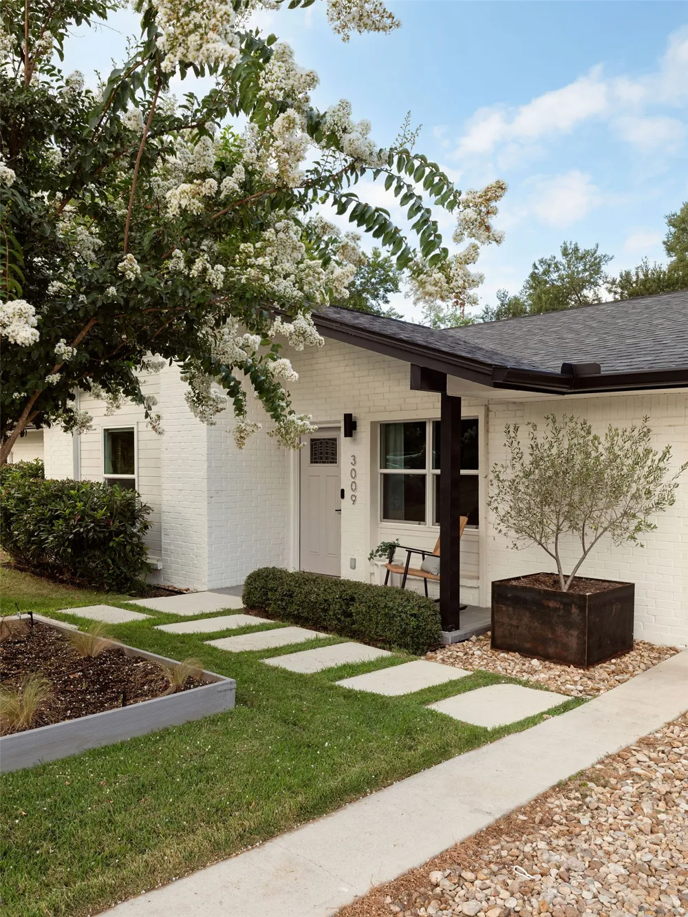3009 Val Drive Austin, TX 78723