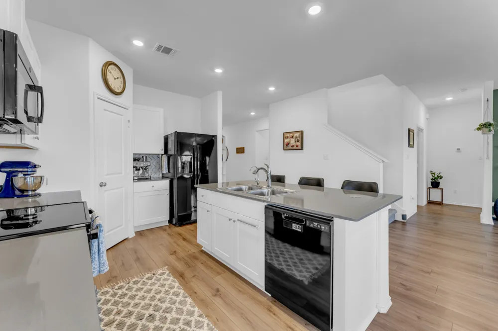 204 Lone Cedar Road Marble Falls, TX 78654
