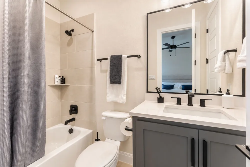 638 Bridge Water Loop Dripping Springs, TX 78620