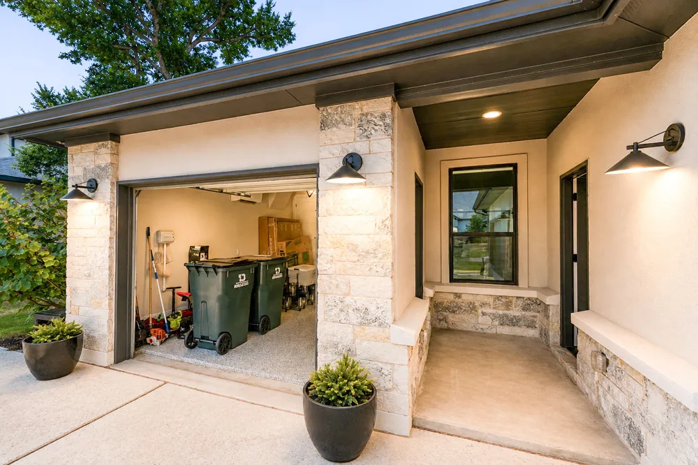 638 Bridge Water Loop Dripping Springs, TX 78620