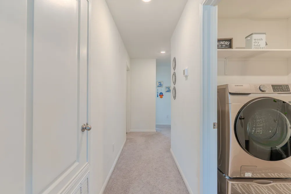 205 Waterbuck Loop Hutto, TX 78634