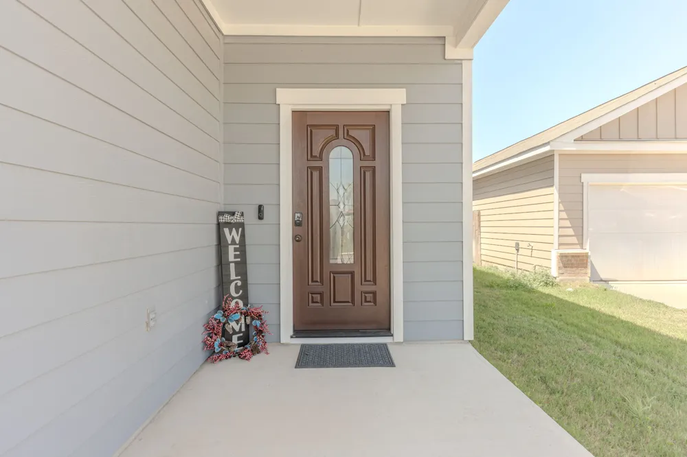 205 Waterbuck Loop Hutto, TX 78634