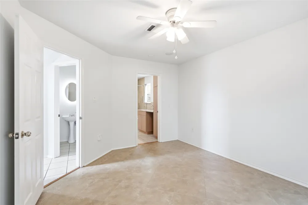 9125 Vigen Circle Austin, TX 78748