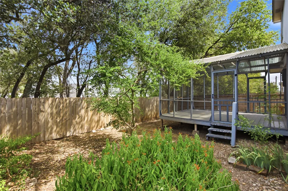 9125 Vigen Circle Austin, TX 78748
