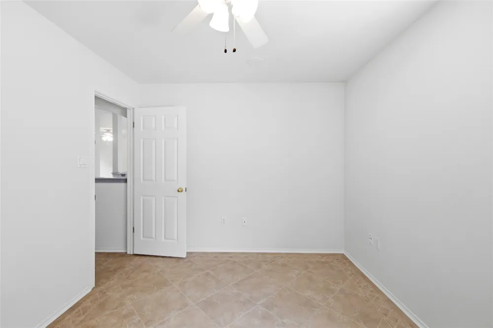 9125 Vigen Circle Austin, TX 78748