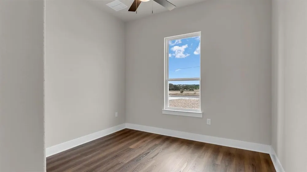 379 Prairie Point Drive Bertram, TX 78605