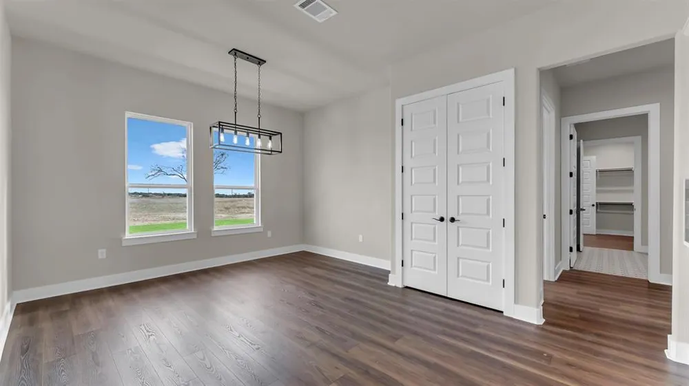 379 Prairie Point Drive Bertram, TX 78605