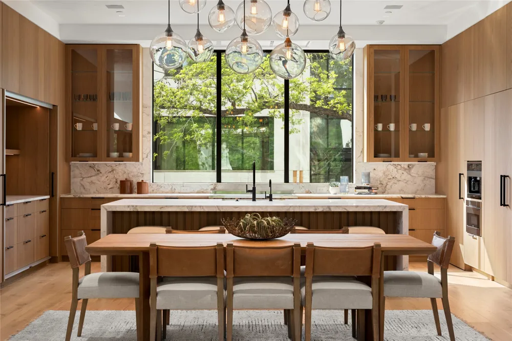 2503 Westlake Drive #201 Austin, TX 78746