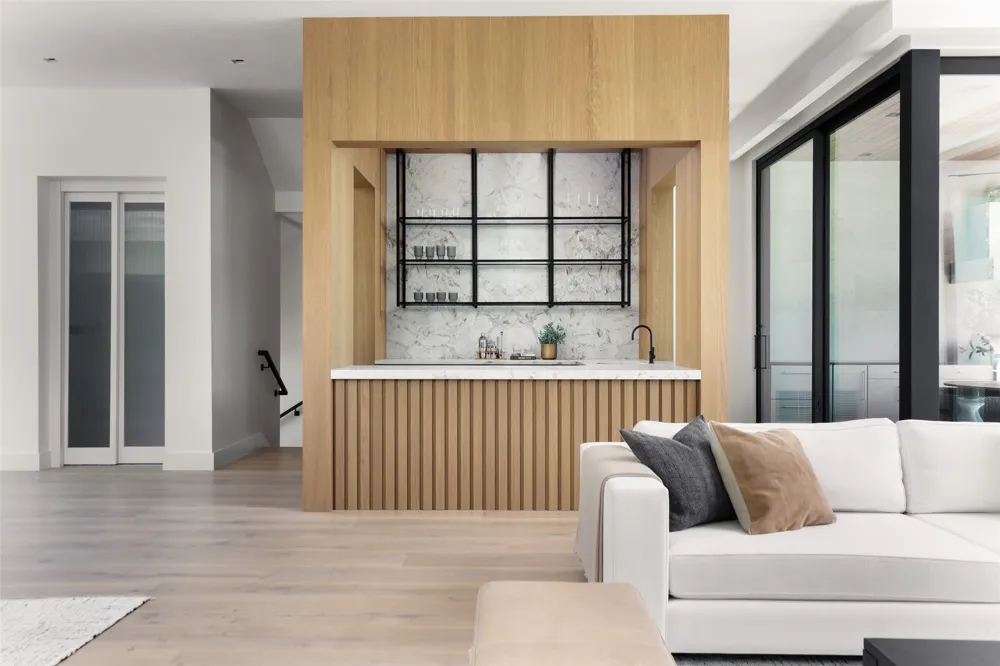 2503 Westlake Drive #201 Austin, TX 78746